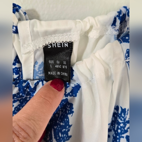 Shein Tank Blue pattern Size Large - Picture 5 of 5